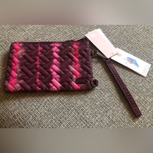 Lug Peekaboo Convertible Wristlet Pouch Shibori Wine